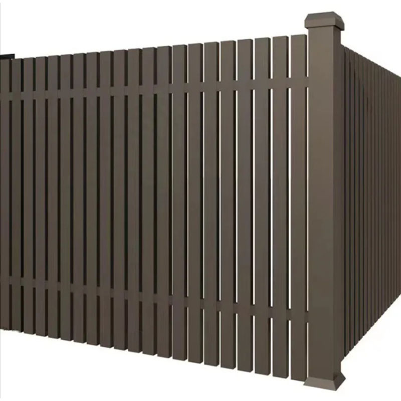 Recinzione in alluminio a slat